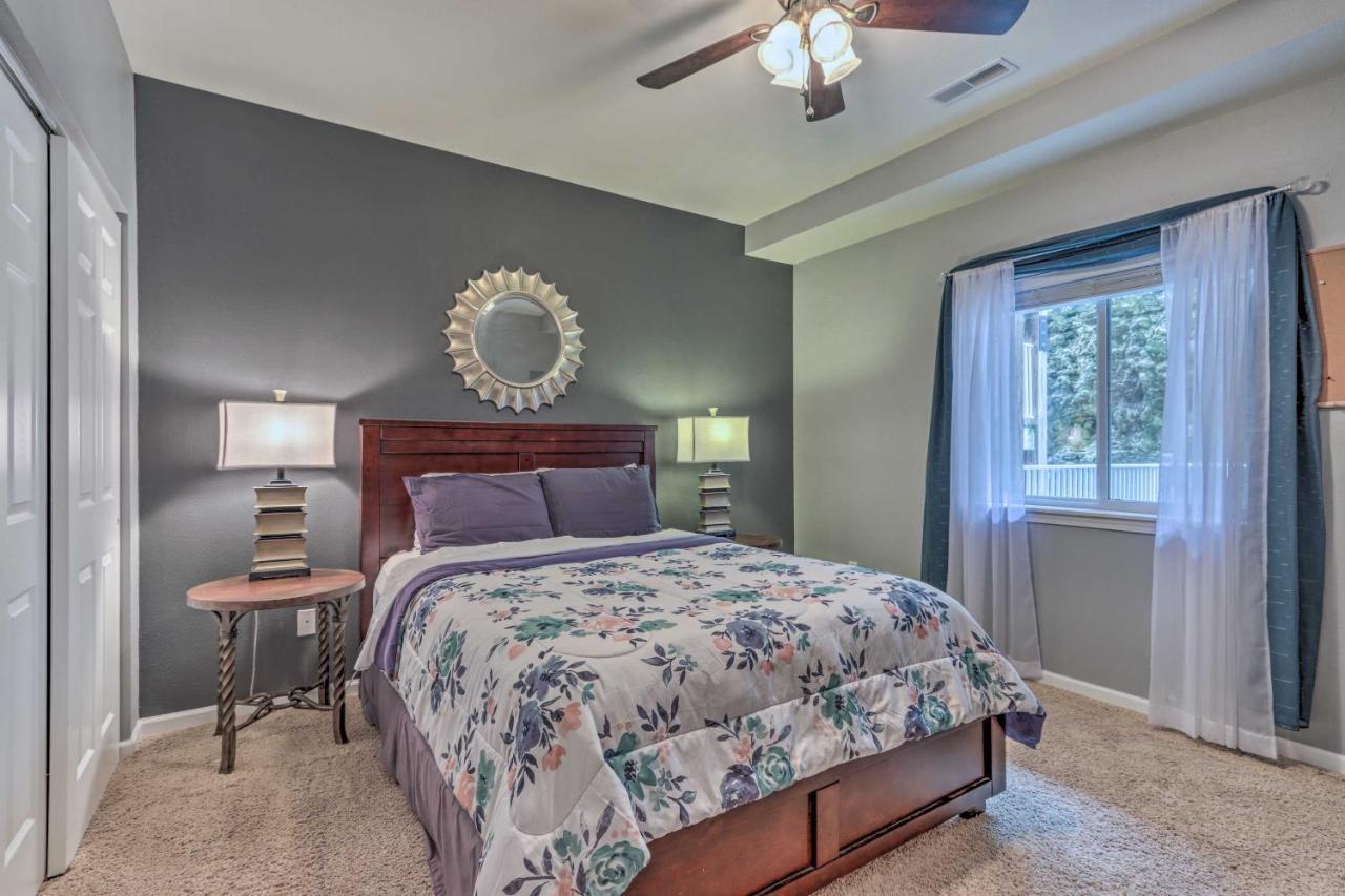 Idyllic Camdenton Condo With Community Pool And Lake! Exterior foto